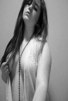 Sammets Saga Escort Bromma